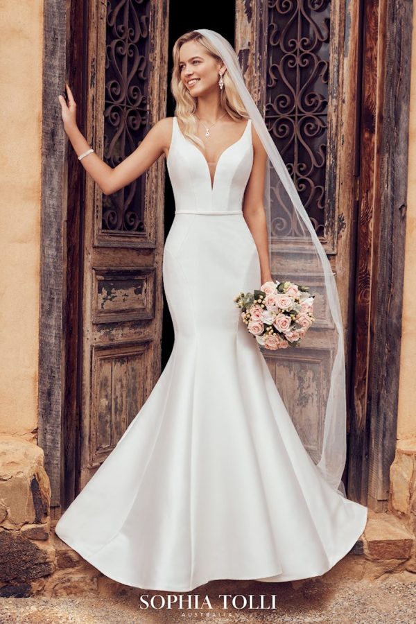 Sophia Tolli: Y22063