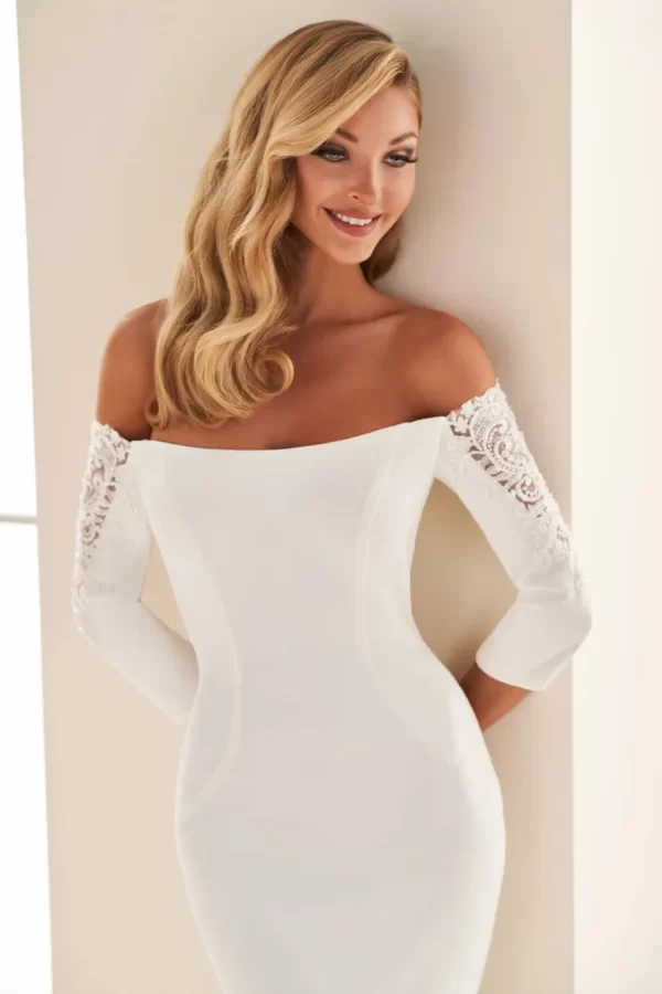 Enchanting: E2505 - Image 2