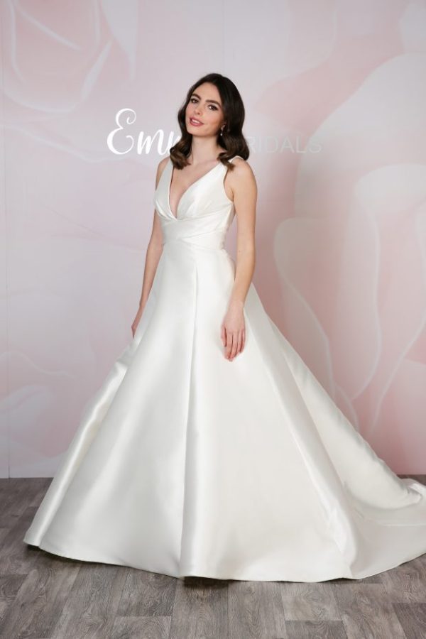 Emma Bridals: EBBL407