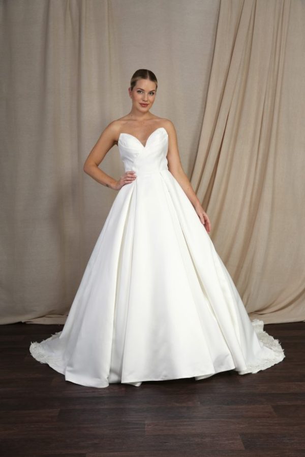 Emma Bridal: EBBL436