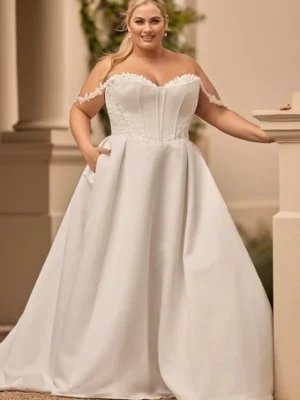 Sophia Tolli: Y3171FI