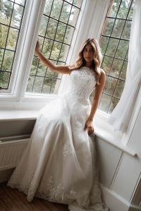 British Bridal: WD095